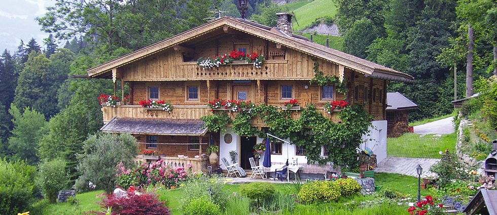Bergchalets Klausner  traditional tyrolean house